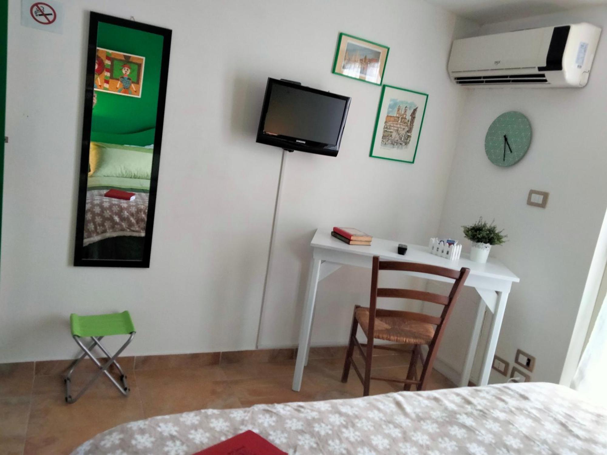 Al Quindici Scilla Bed and Breakfast Δωμάτιο φωτογραφία